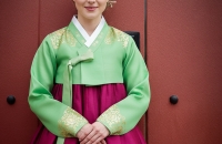 한복이 참 잘 어울리는